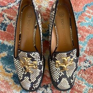 Tory Burch Women's Snakeskin Loafers Sz 7